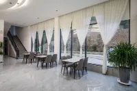 Qianxing Hotel (Huangguoshu)