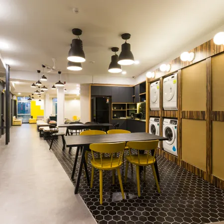 Upstairs Downstairs Co Living Kampung Pandan Отели рядом с достопримечательностью «Развлекательный центр TREC KL»