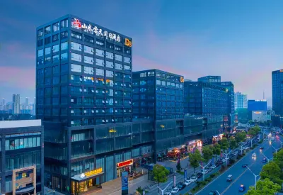 Shanshui Yuntian Holiday Hotel فنادق في 