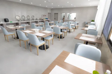 Fairyland Shangpin Hotel (Zhaotong Yongshan Zhenxing Street) Отели рядом с достопримечательностью «Xiluodu Times Square»