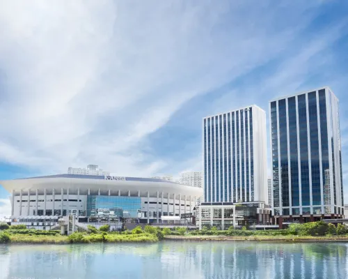 Hilton Yokohama Hotels near Naka Ward