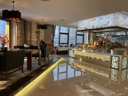 Silu Wanli Hotel Отели рядом с достопримечательностью «Maijishan Cave-Temple Complex»