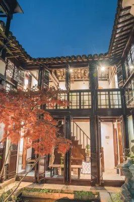 Zhouzhuang Yinlu Courtyard Riverside Garden Boutique Hotel