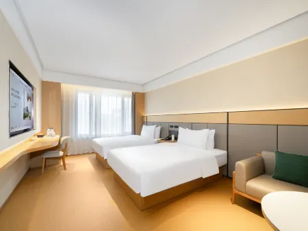 JI Hotel (Guangzhou Baiyun Tinggang Metro Station) Отели рядом с достопримечательностью «Guangdong Polytechnic Normal University (Baiyun Campus)»