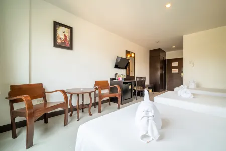 โรงแรมซันเดย์เจ.เอ. พลัส