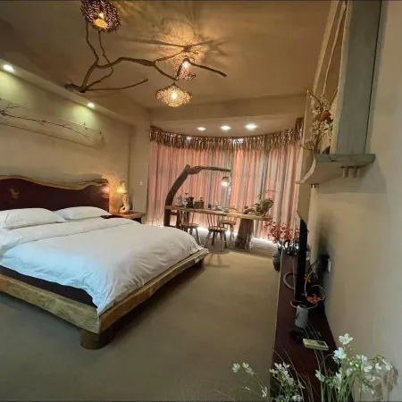 Huojia Yizhan Hotel