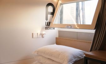 wohkoon zhexingsun youth hotel(Beijing Sanlitun Taikoo Li Branch)