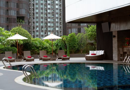 아바니 라차다 온천 및 수영장