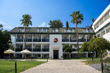 Armas Gul Beach Отели в г. Кемер