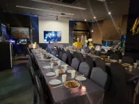 Benikea the Bliss Hotel Отели рядом с достопримечательностью «Набережная Вольмидо»