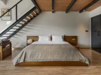 Xingyi Wanfeng Linyue Qili Mountain and Homestay Hotels in Xingyi