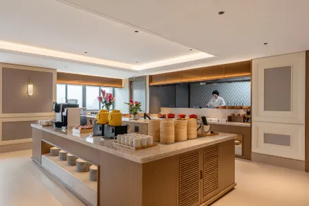 Vienna Hotel (Zhangzhou Zhangpu County Government) Отели в г. Чжанпу