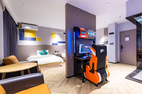 Qian Dianjing Qipai Hotel (Pingxiang Railway Station Runda International)