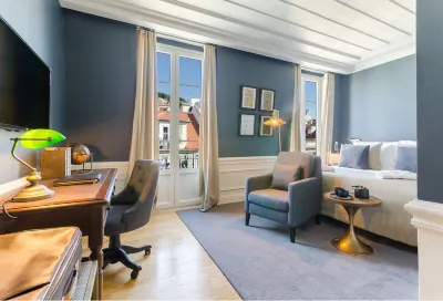 Luxe Stay Near Airport
