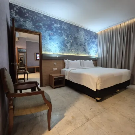 GiiA Maluku Hotel Отели рядом с достопримечательностью «Торговый центр Thamrin City»