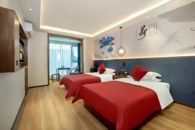 Weihui Lishui Holiday Hotel (Xinxiang Medical College No.1 Affiliated Hospital)