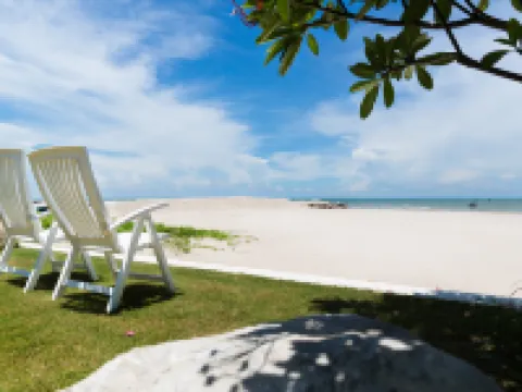 เบราโน บีช วิลล่า โรงแรมในอำเภอ ท่ายาง