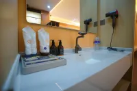 HEJING  HOTEL Hotels in Ngawa County
