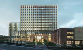 HUALUXE Beijing Xinan by IHG