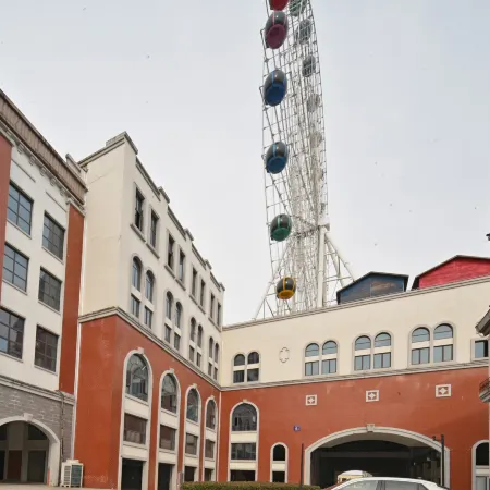 Yuezhijia Business Hotel (Huoshan Ferris Wheel Passenger Transport Center)