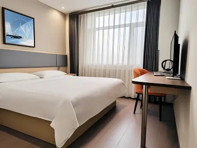 Huayi Hotel (Harbin CapitaLand Airport Bus Station) Hotels in Harbin