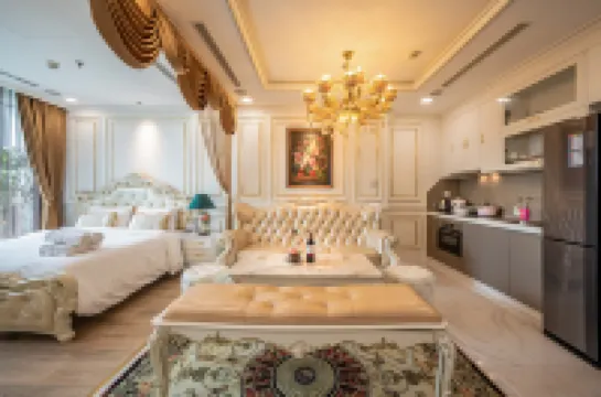 Luxury Royal Landmark 81 & Vinhomes Hotels near Landmark 81 Sky View Observatory