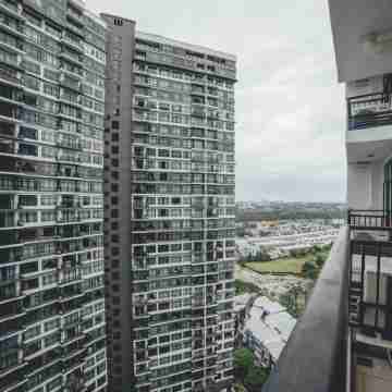 Molek Little Joy Studio 4pax Bathtub with Balcony Hotel Exterior