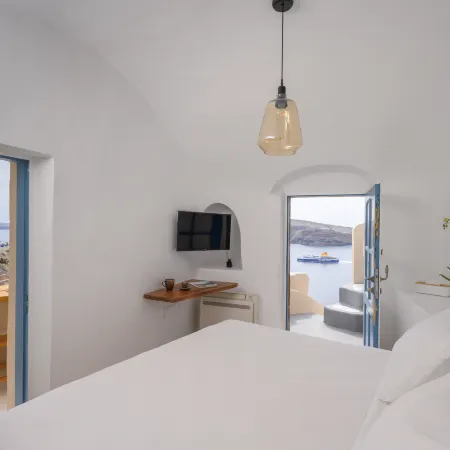 Nano Oia Villas Отели рядом с достопримечательностью «Пляж мыса Колумбо»