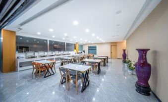 Bazhou Korla Yunji Hotel