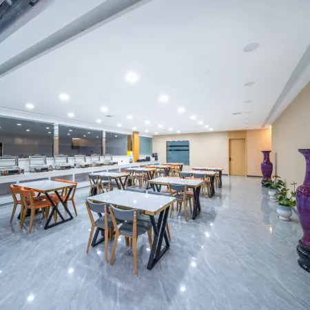 Bazhou Korla Yunji Hotel