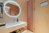 Xingkong E-sports Smart Hotel (Honsen International Building)