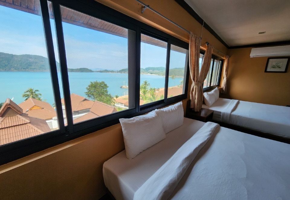 더 아이야푸라 코 창 직원