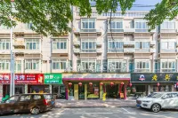 Jingzu E-sports B&B (Ganxian People's Square)