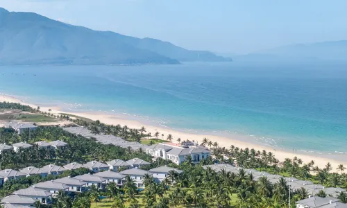 Melia Vinpearl Cam Ranh Beach Resort