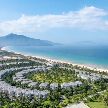 Melia Vinpearl Cam Ranh Beach Resort