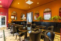 Boutique Hotel Metro 900