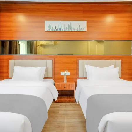 Holiday Inn Century