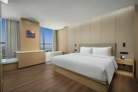 Ramada Hotel (Horgos Guomeng Branch)