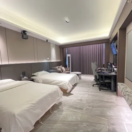 Heishi E-Sports Hotel (Weifang Railway Station Taihua City)