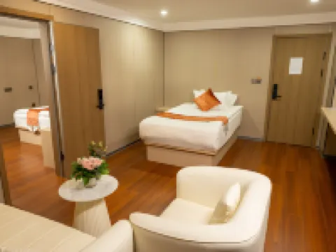 Sanfu Hotel ウランバートルのホテル