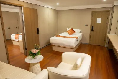 Sanfu Hotel Hotels near POLARiS Department Store