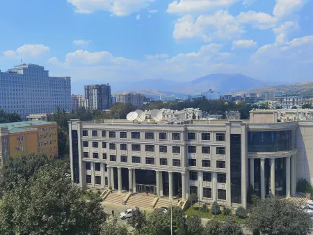 Kohi Afsaron  Hotel Отели рядом с Аэропорт Душанбе