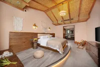 Pillow Wind Sleeping Moon Homestay