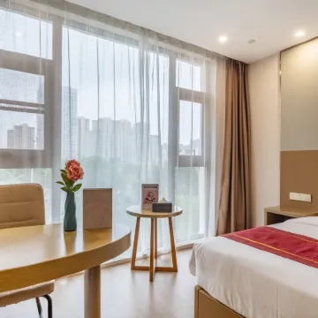 維亞商務酒店（蚌埠高鐵南站大學城店） 鄰近蚌埠醫學院的酒店