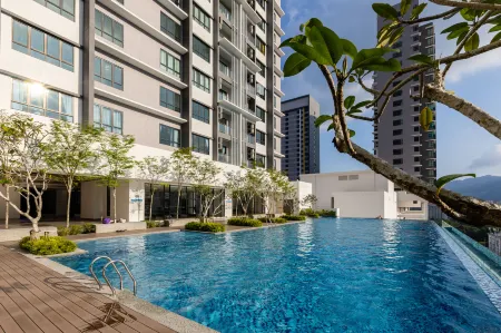 Sunshine Residence Suites Отели рядом с достопримечательностью «Храм Кек Лок Си»