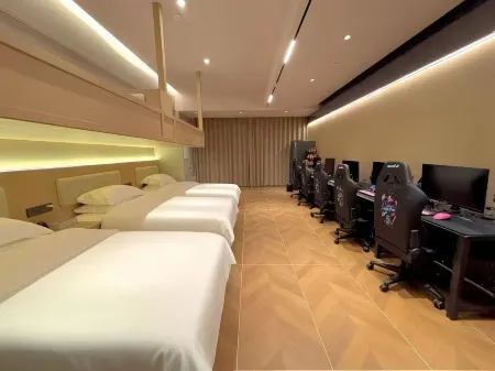 HI  Esport Hotel Отели рядом с достопримечательностью «Jinghe Smart Agriculture Park»