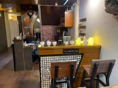 Nature Home Hostel & Cafe Отели рядом с достопримечательностью «Wat Ket Karam Museum»