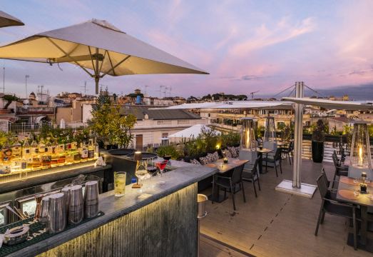 U-비저너리 로마 호텔 로비