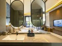Wyndham Grand Plaza Royale Fengshun Hot Springs Resort - balcony
