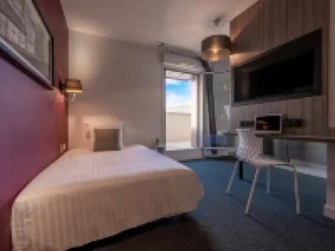 ネメア アパルトテル レジデンス ル ケ ヴィクトール トゥールのホテル